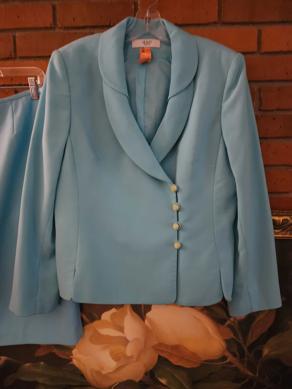 Le Suit Aqua Blue Women's Blazer and Skirt Set